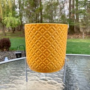 Target Planter with Stand